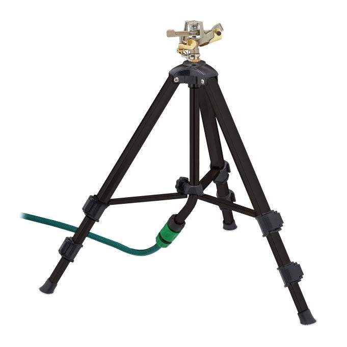 Sort sprinkler med metallstativ